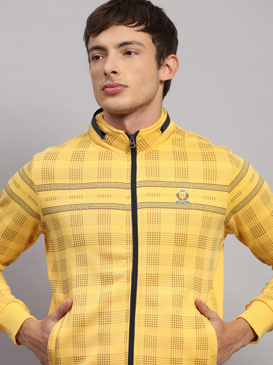 Men Yellow Printed Collar Full Sleeve Sweatshirt