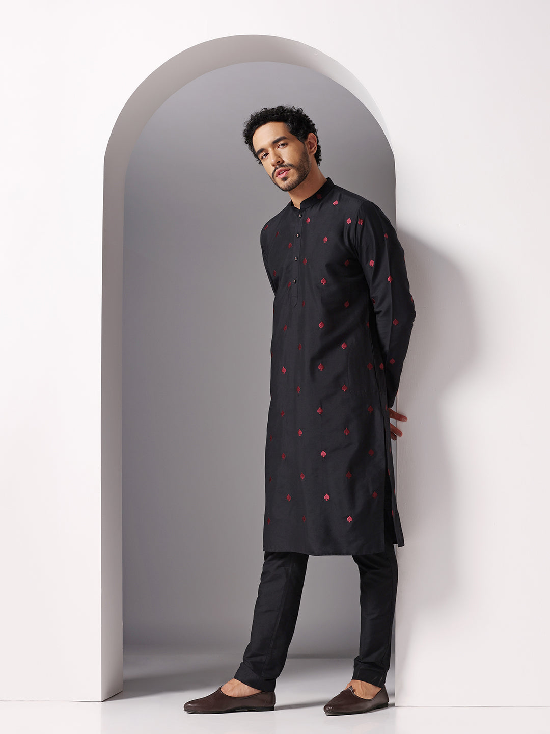 Black Cotton Embroidered Long Kurta