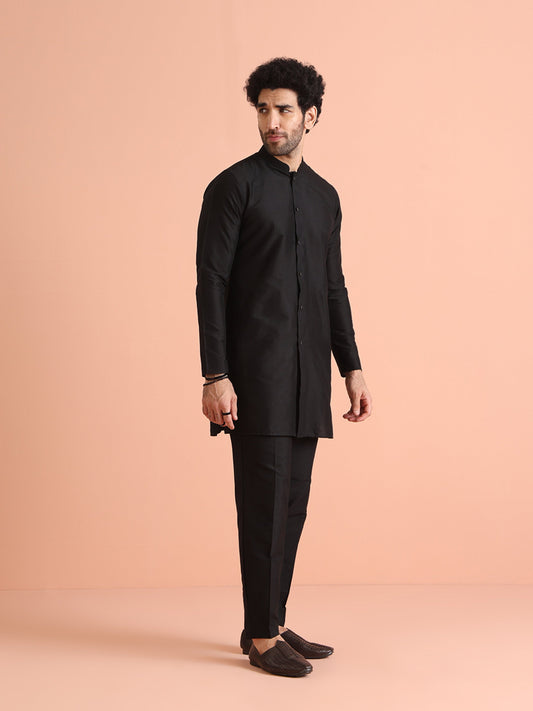 Men Black Regular Fit Solid Kurta
