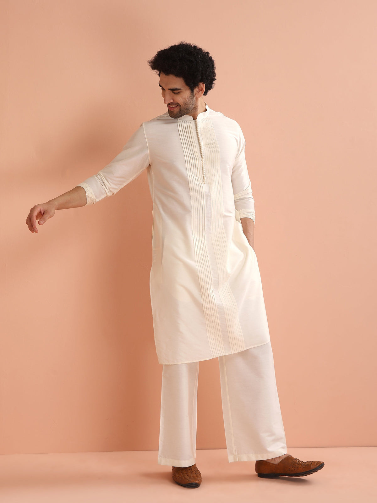 Cream Silk Blend Pintuck Solid Kurta