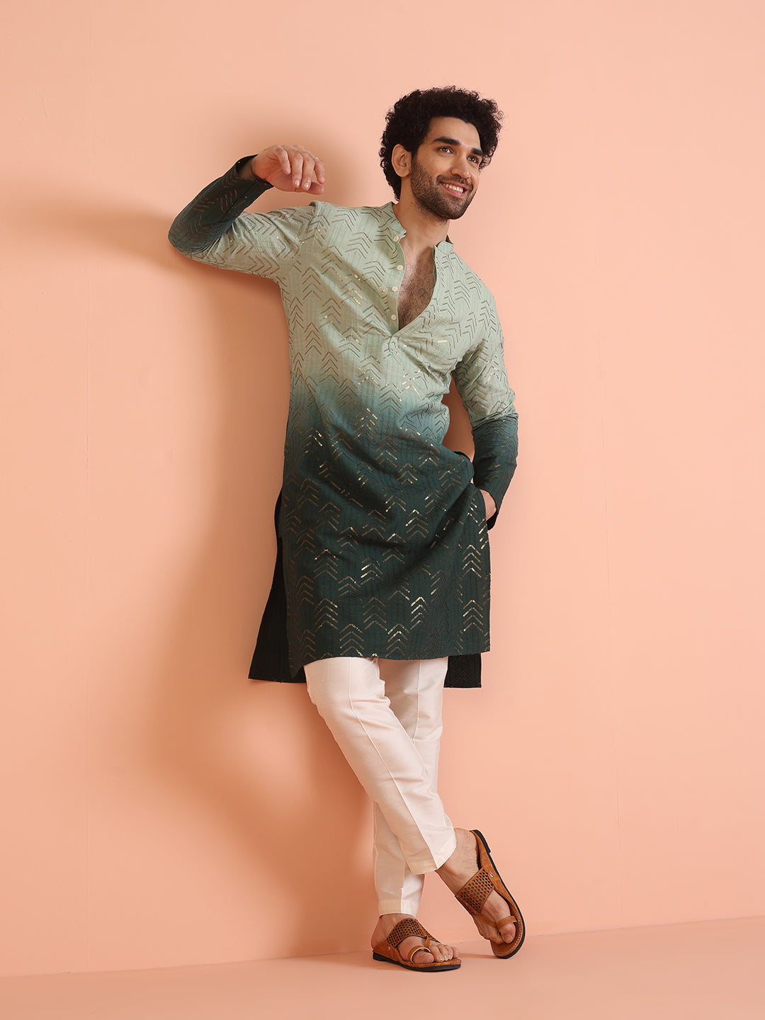 Men Ombre Embellished Sequinned Kurta