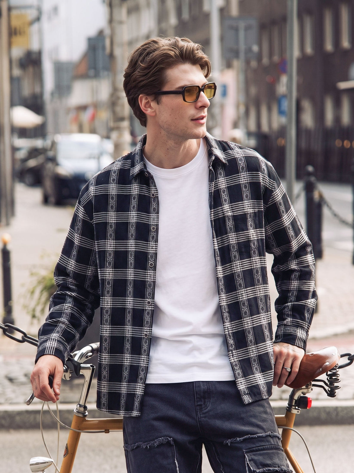 Men's Black Relaxed Fit Checkered Casual Shirt