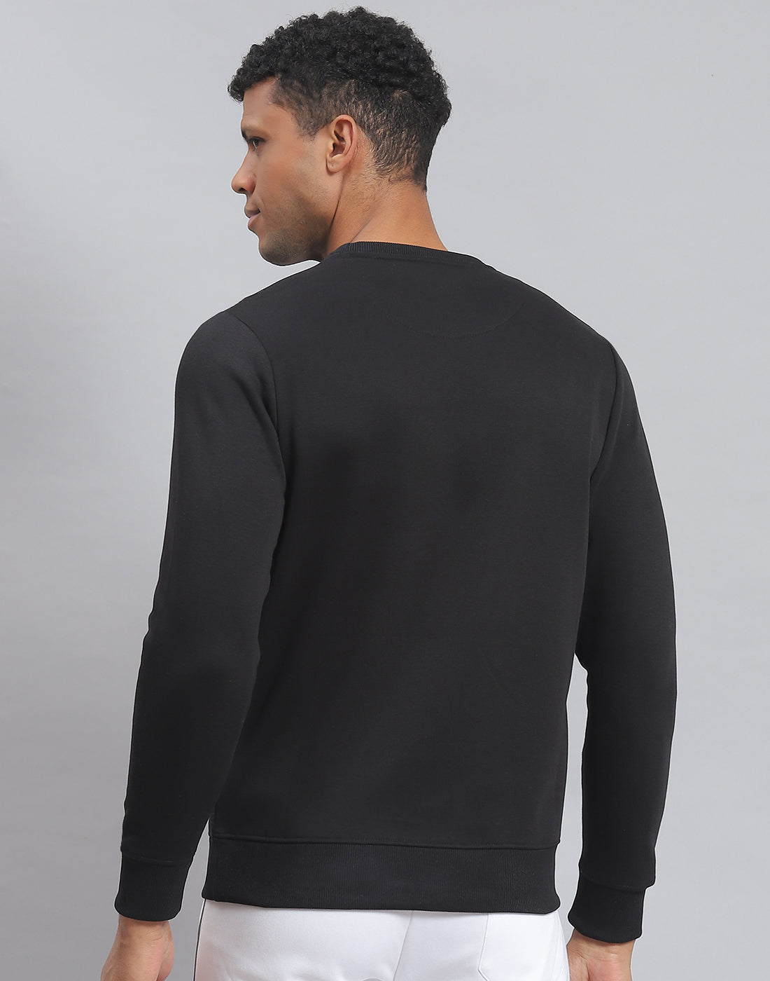 Rock.it Men Black Solid Round Neck Full Sleeve Sweatshirt