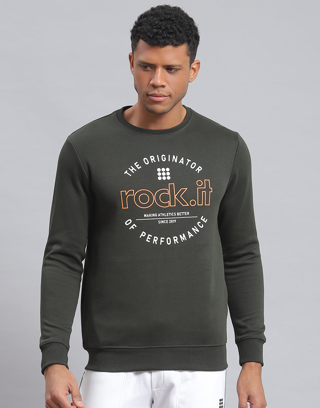 Rock.it Men Olive Solid Round Neck Full Sleeve Sweatshirt