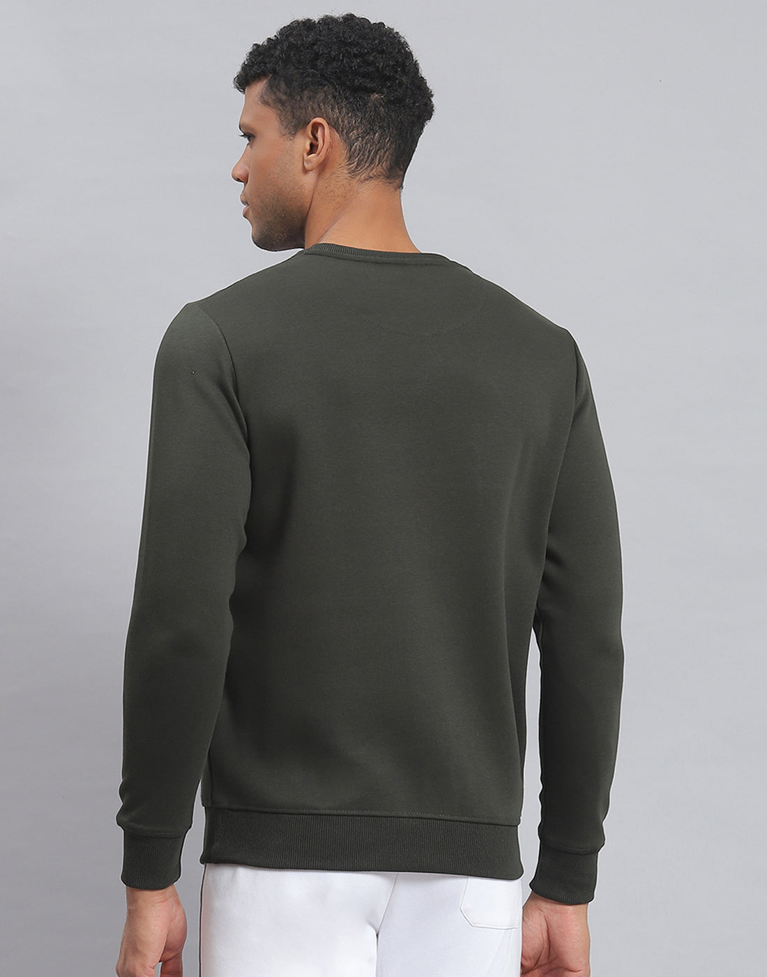 Rock.it Men Olive Solid Round Neck Full Sleeve Sweatshirt