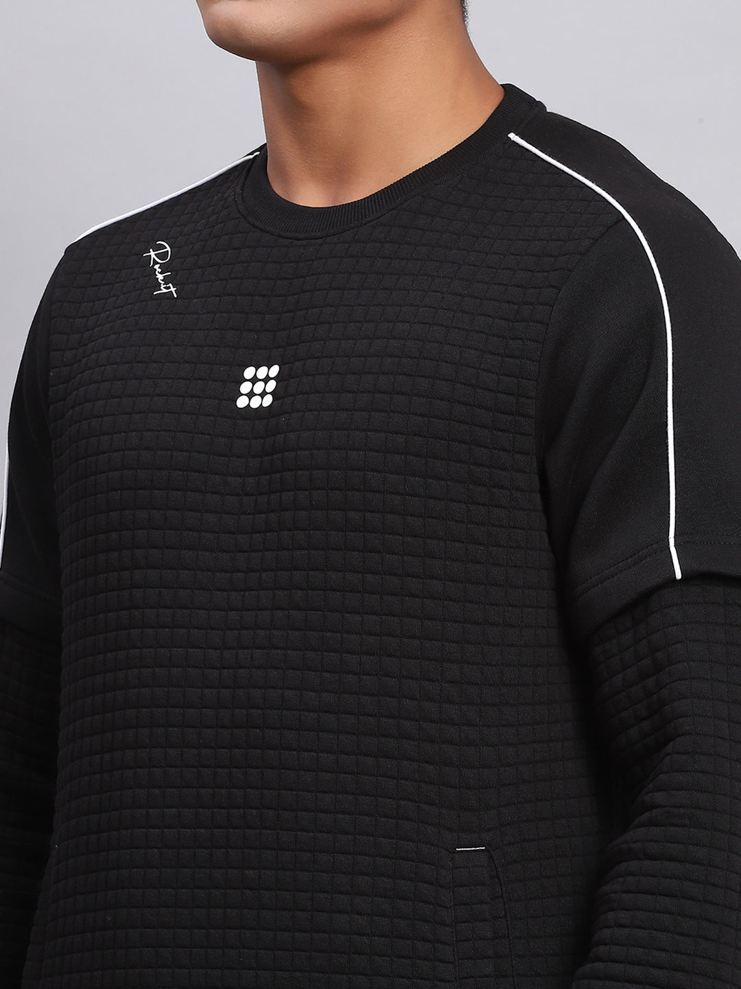 Rock.it Men Black Self Design Round Neck Full Sleeve Sweatshirt
