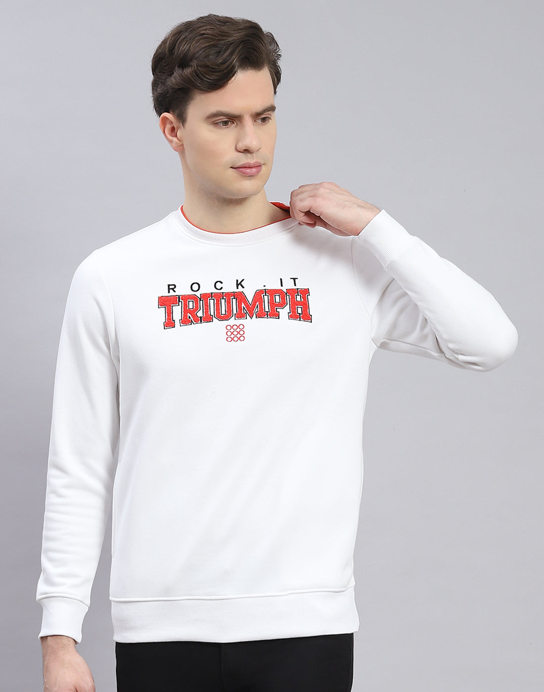 Rock.it Men White Solid Round Neck Full Sleeve Sweatshirt