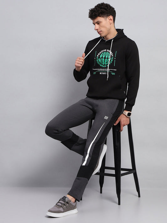 Rock.it Men Black Printed Hooded Full Sleeve Sweatshirt