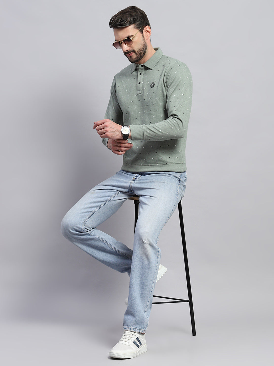Men Green Printed Collar Full Sleeve Sweatshirt