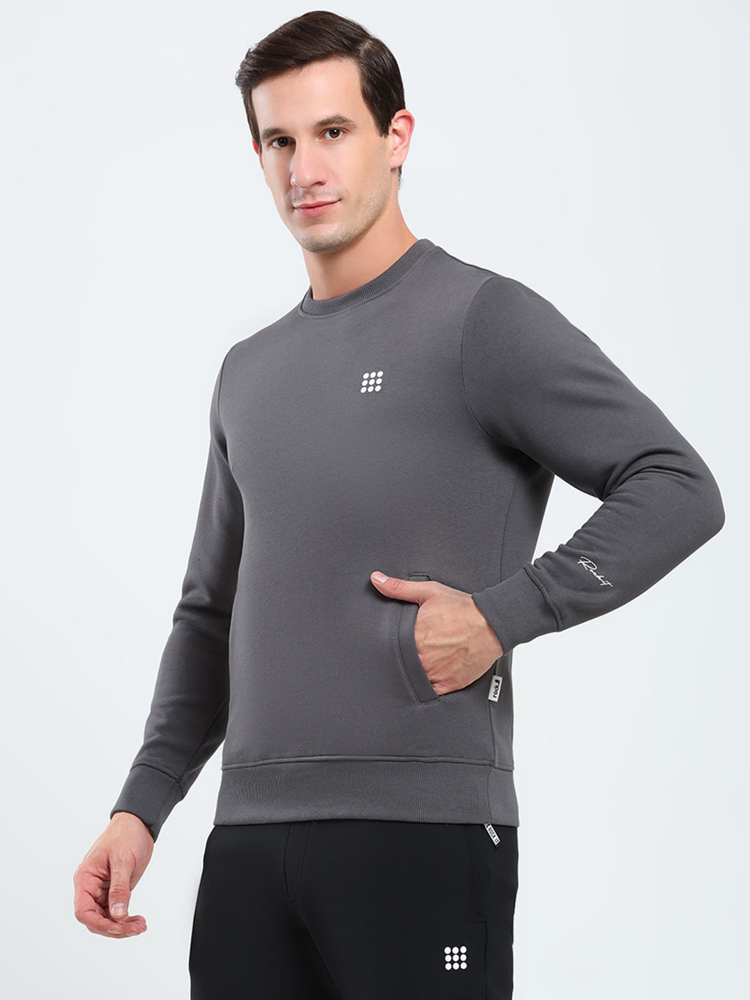 Rock.it Men Grey Solid Round Neck Full Sleeve Sweatshirt