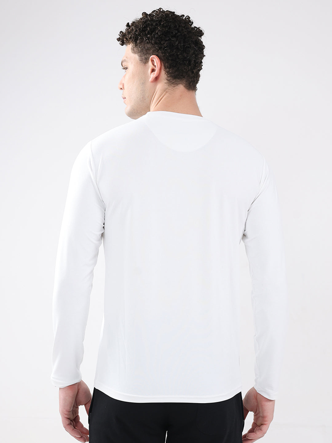 Rock.it Men White Printed Round Neck Full Sleeve Sweatshirt