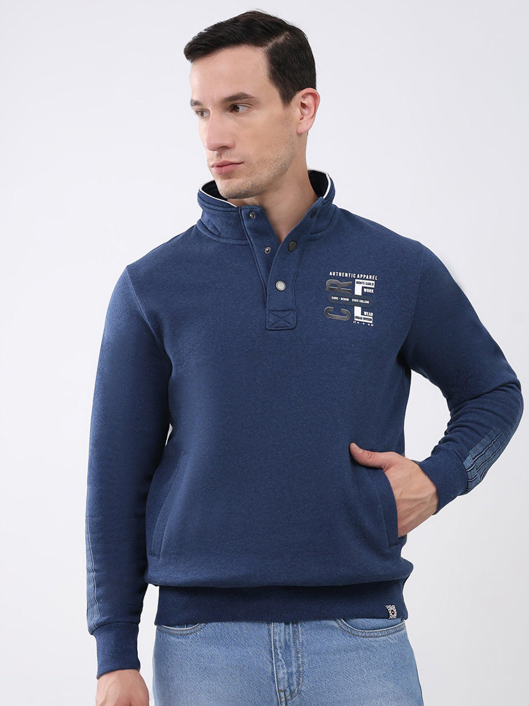 Men Navy Blue Solid Mock Neck Full Sleeve Sweatshirt
