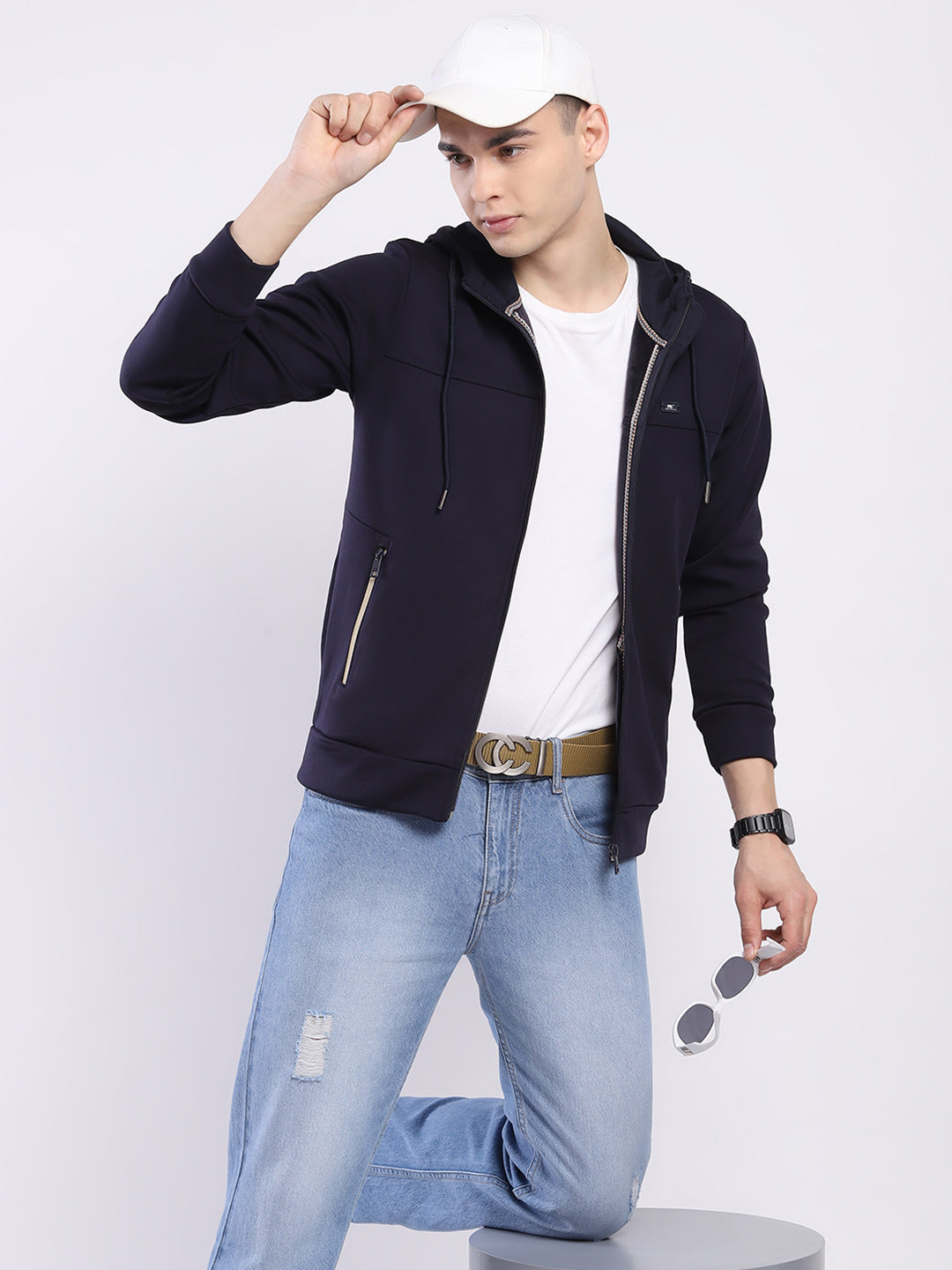 Men Navy Blue Solid Hooded Full Sleeve Sweatshirt