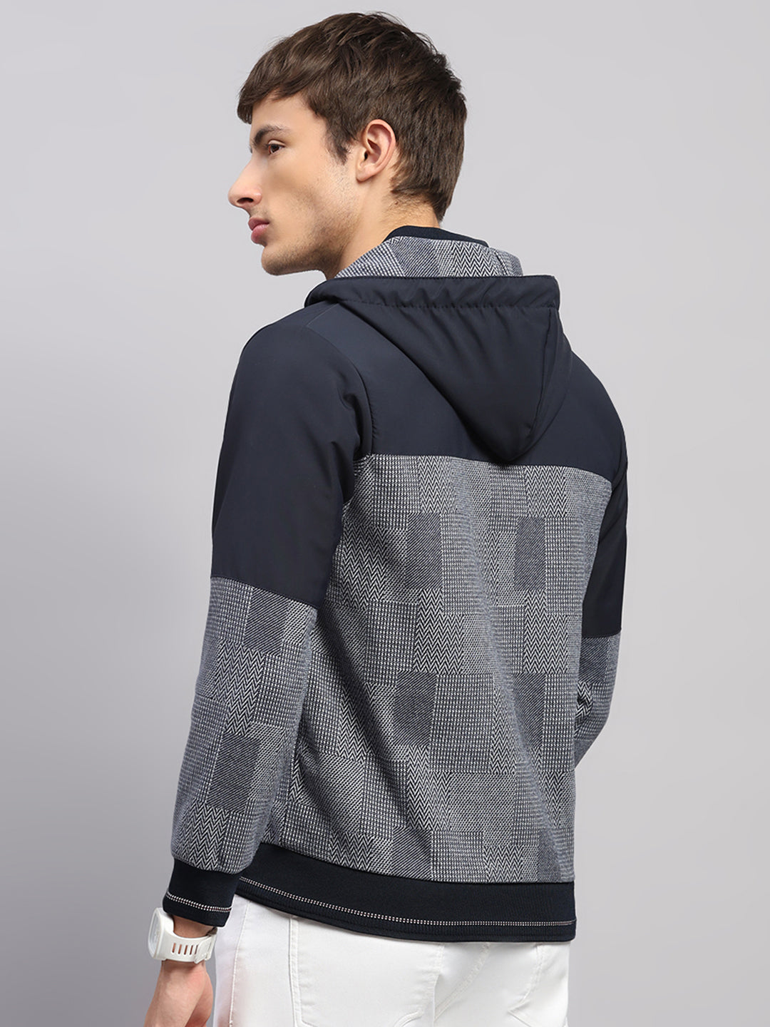 Men Navy Blue Solid Hooded Full Sleeve Sweatshirt