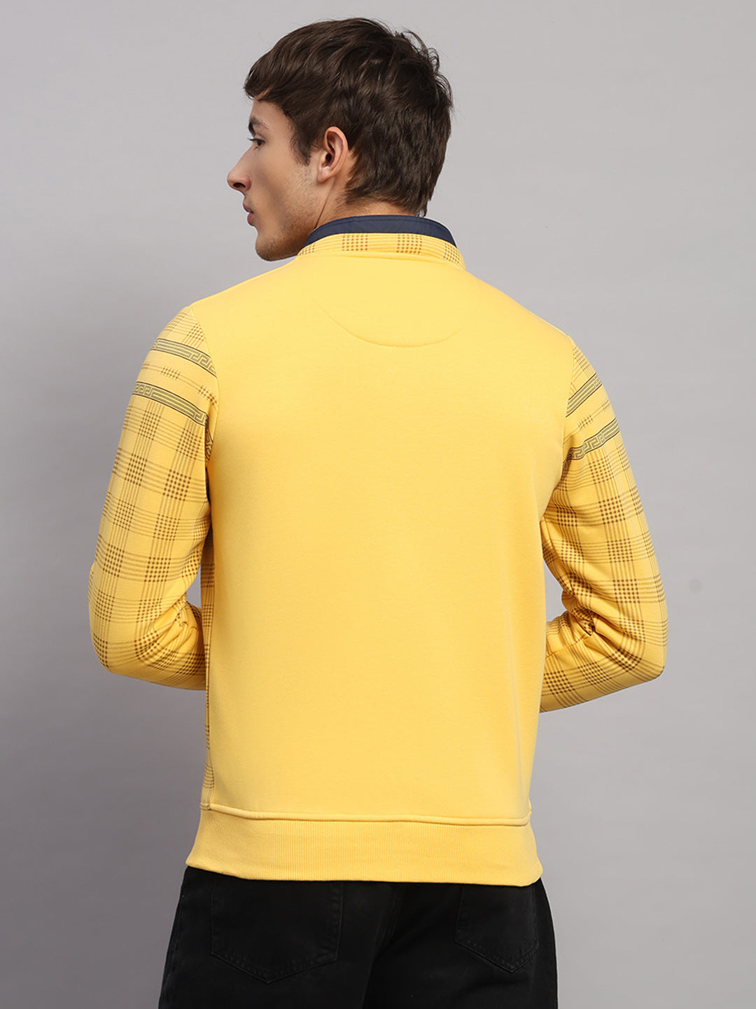 Men Yellow Printed Collar Full Sleeve Sweatshirt