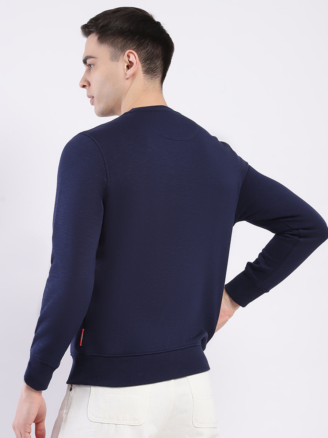 Men Navy Blue Solid Round Neck Full Sleeve Sweatshirt
