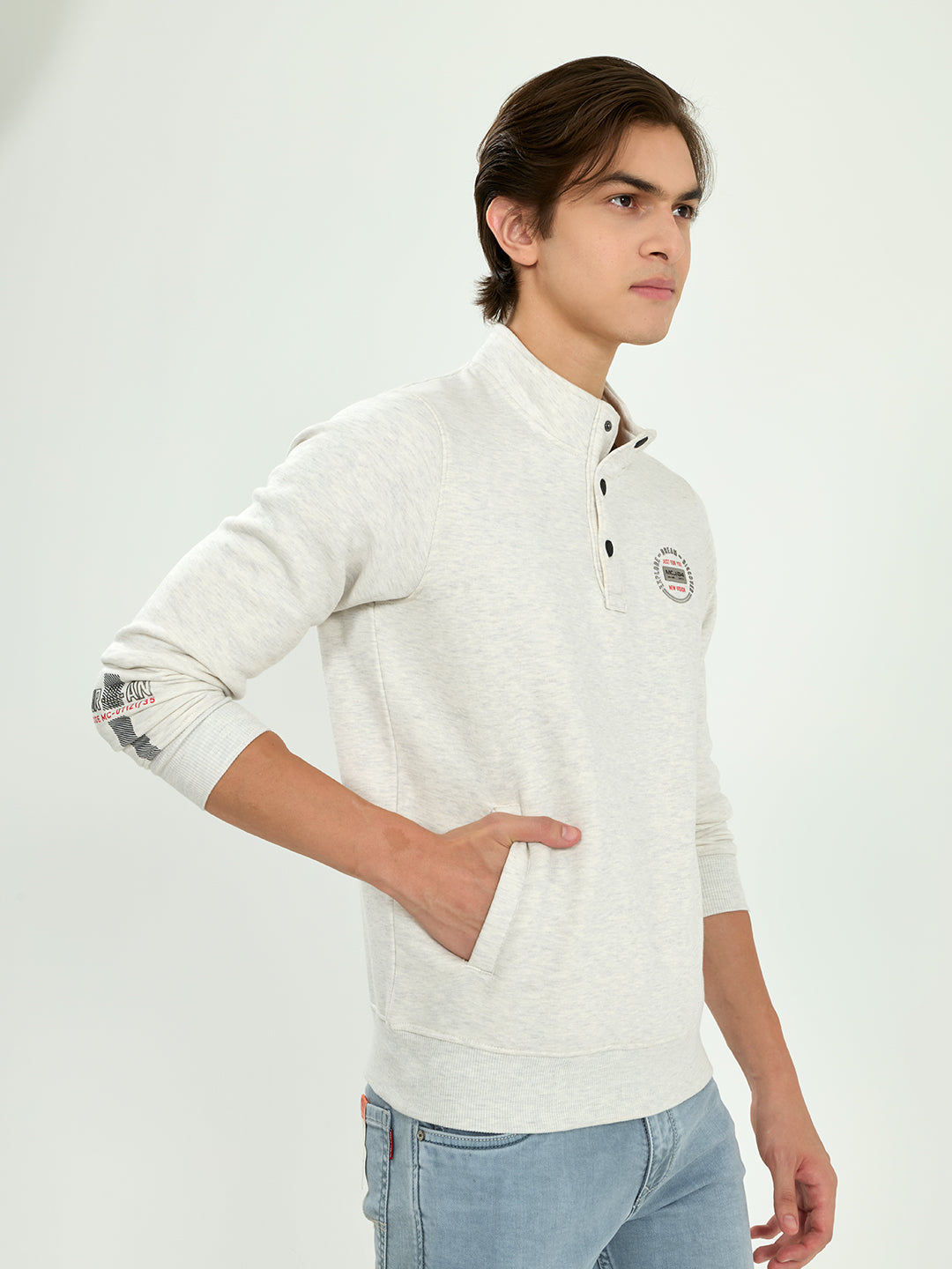 Men Off White Solid Collar Full Sleeve Sweatshirt