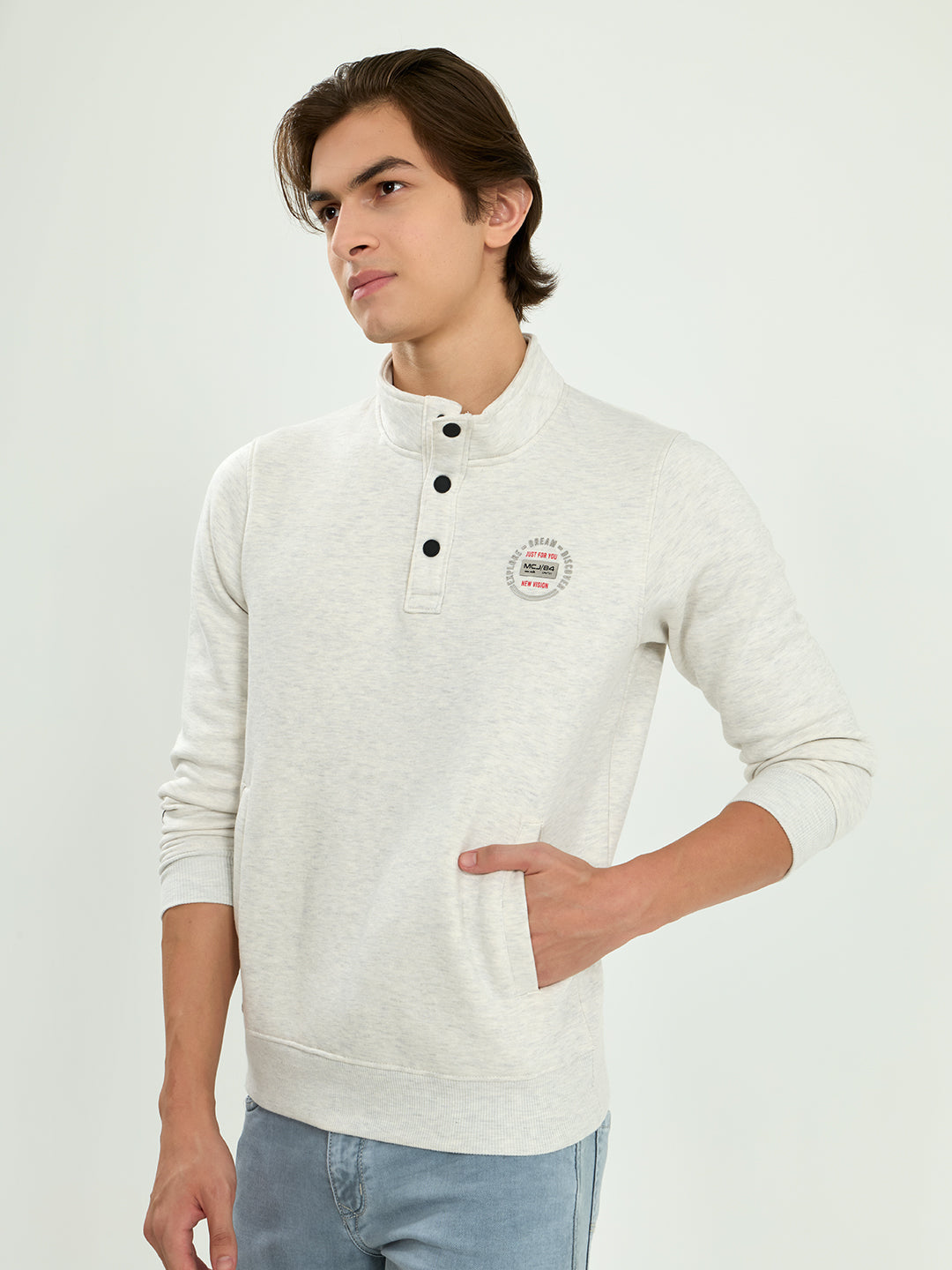 Men Off White Solid Collar Full Sleeve Sweatshirt