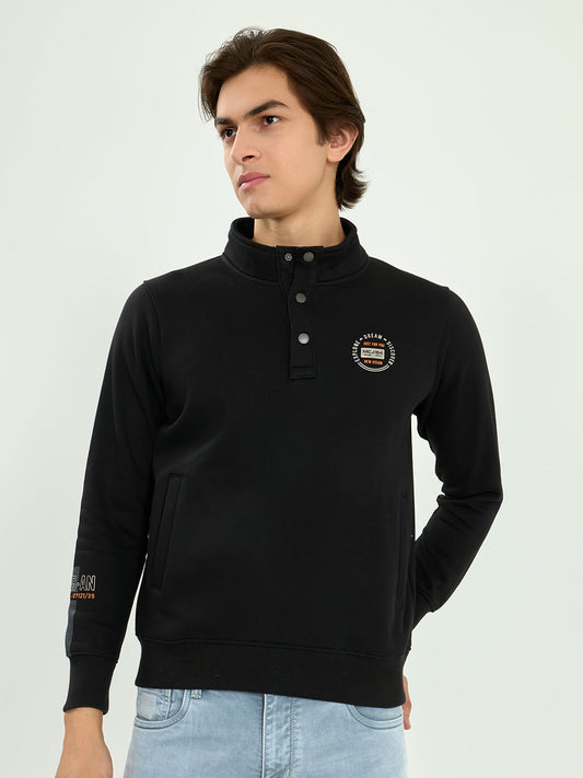 Men Black Solid Collar Full Sleeve Sweatshirt