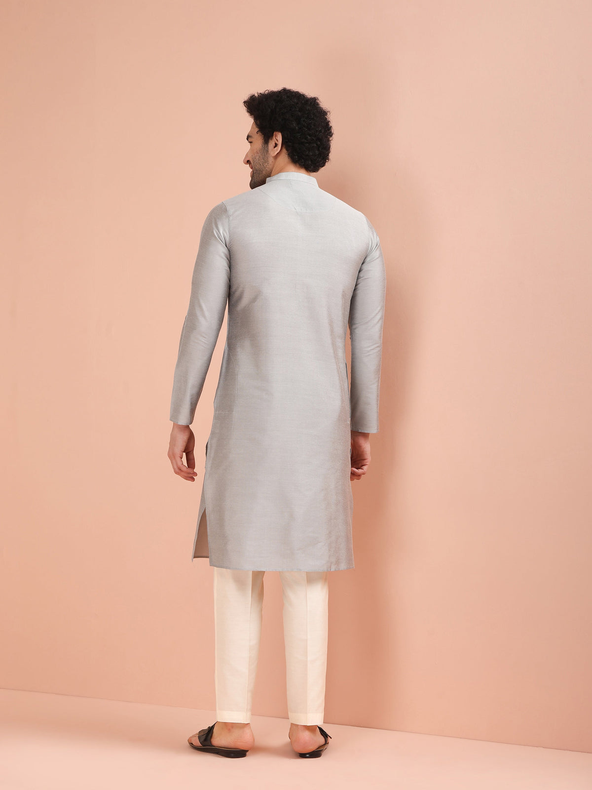 Men Grey Solid Kurta