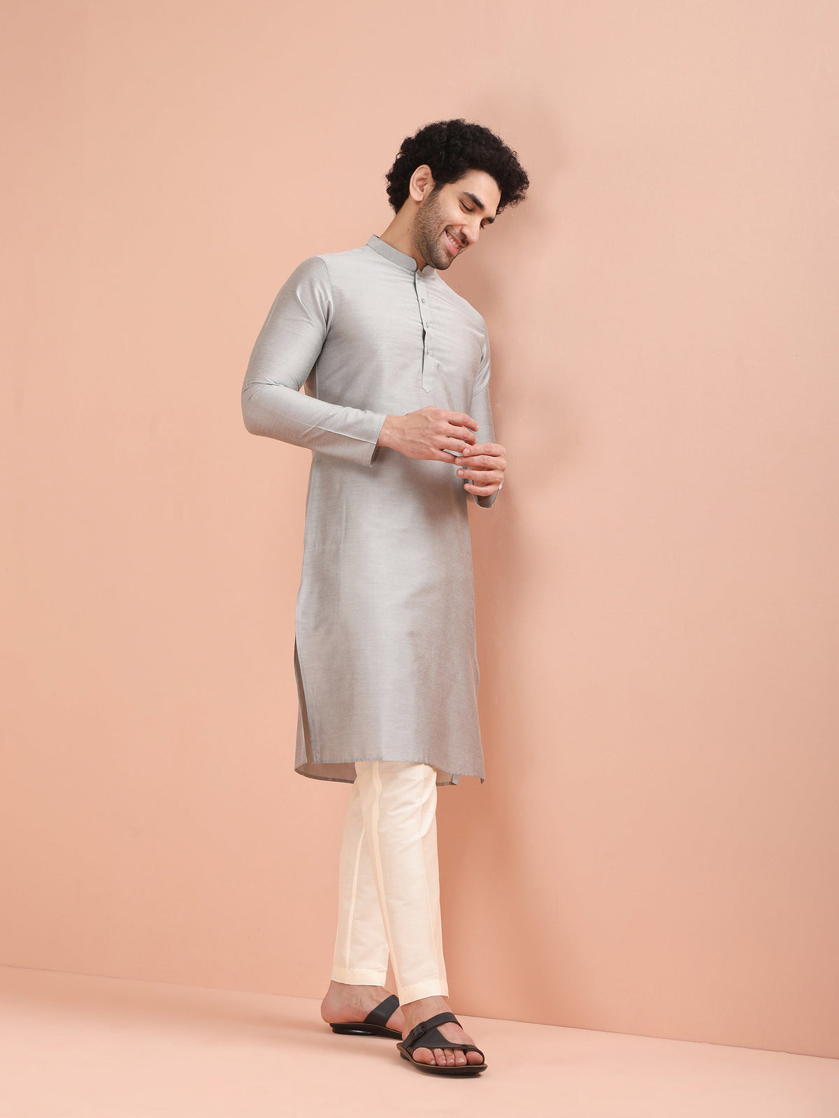Men Grey Solid Kurta