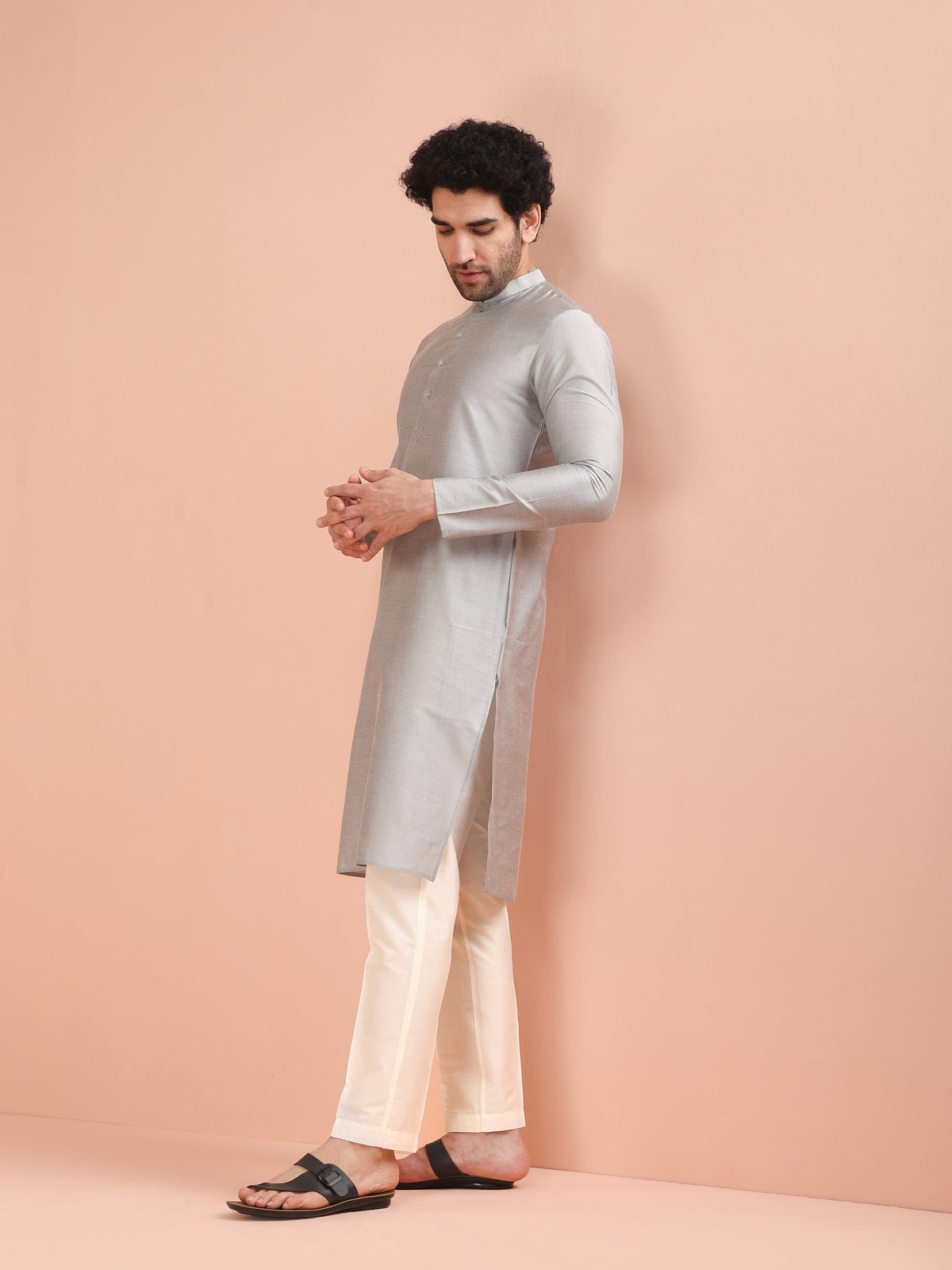 Men Grey Solid Kurta