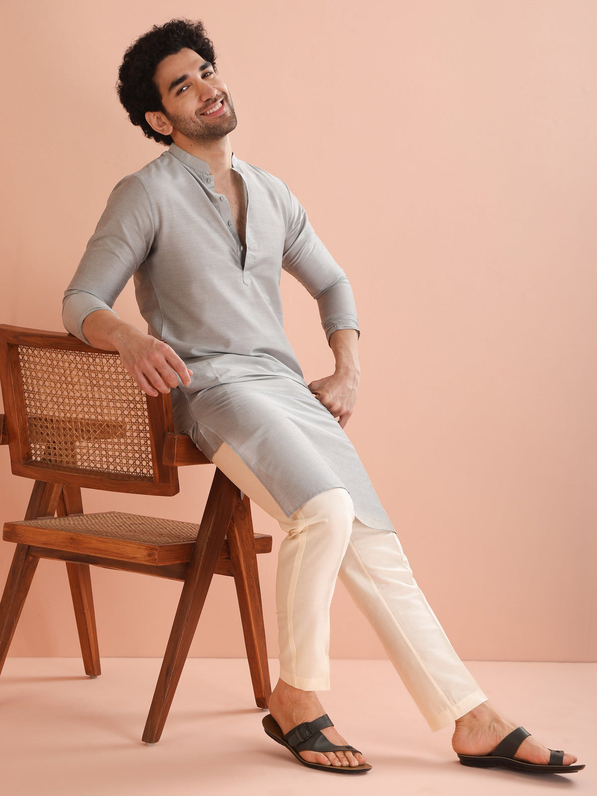 Men Grey Solid Kurta