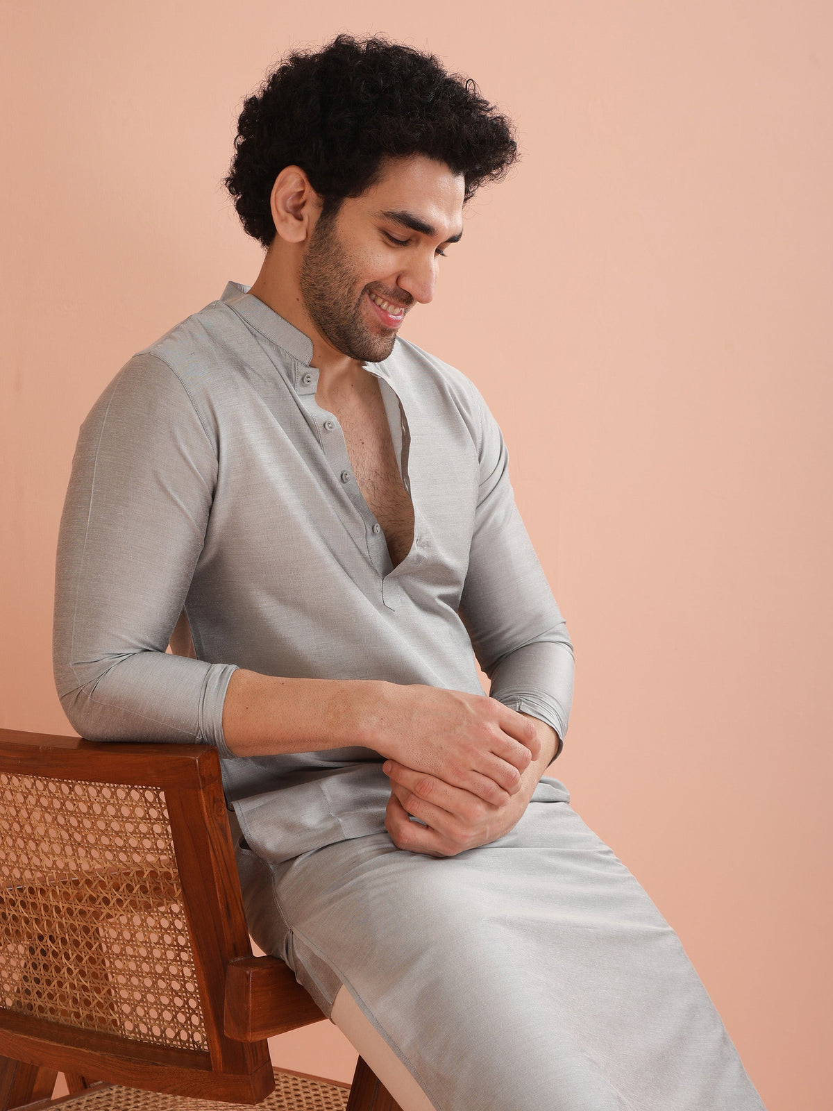 Men Grey Solid Kurta