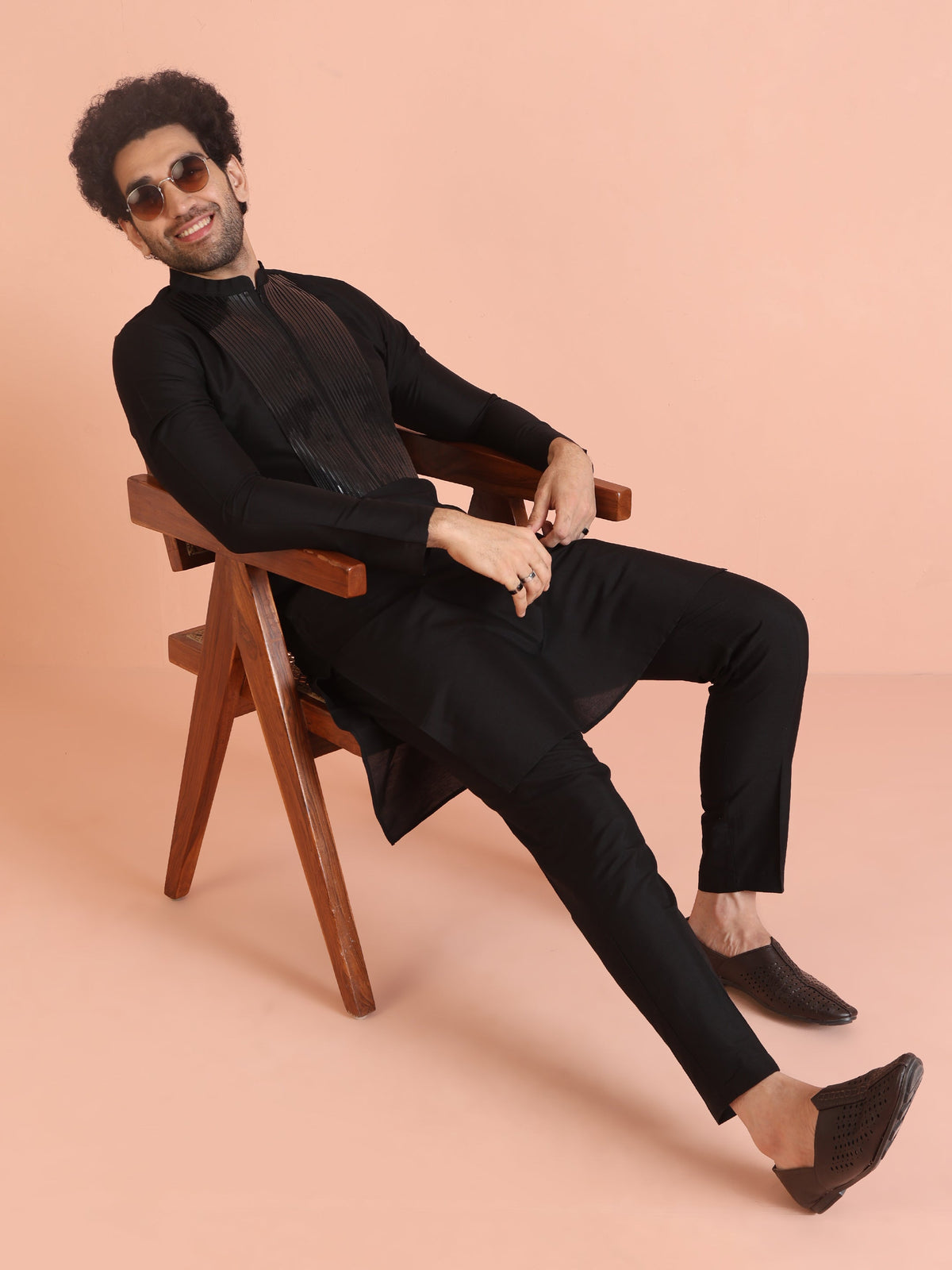 Men Black Tape Work Embellished Kurta