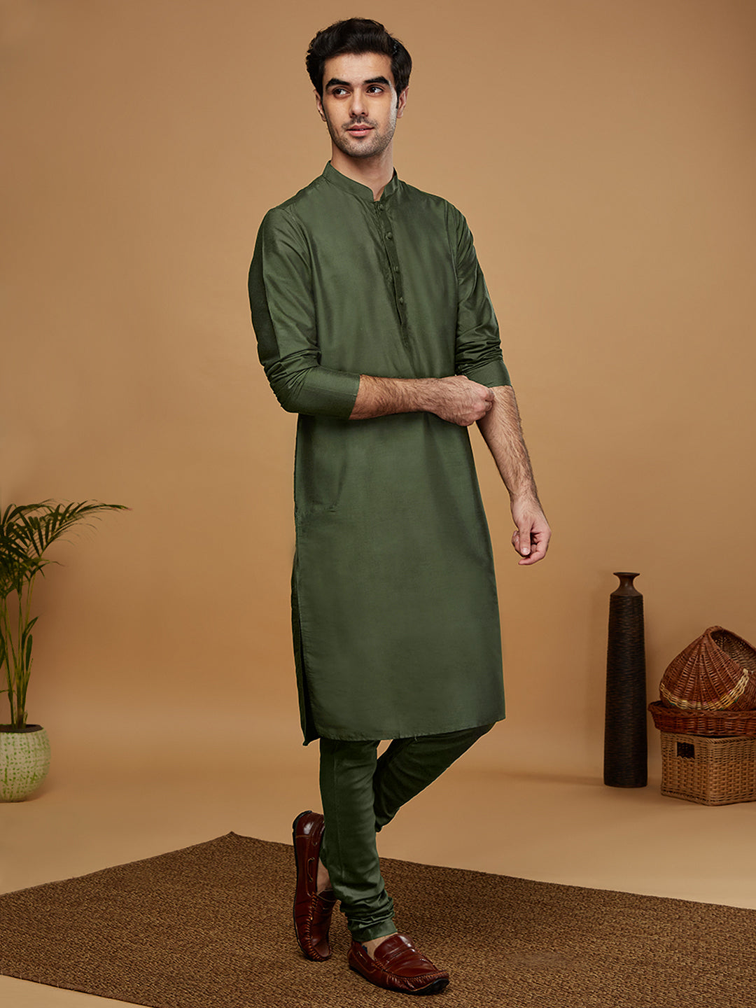Green Silk Blend Solid Long Kurta