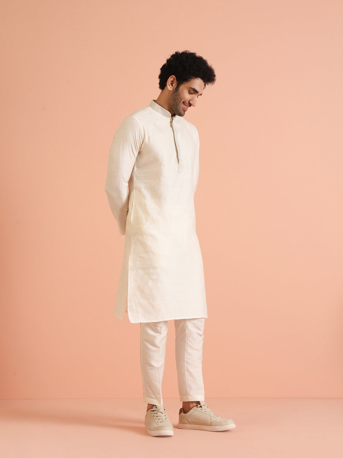 Cream Silk Blend Textured Kurta with Mandarin Collar