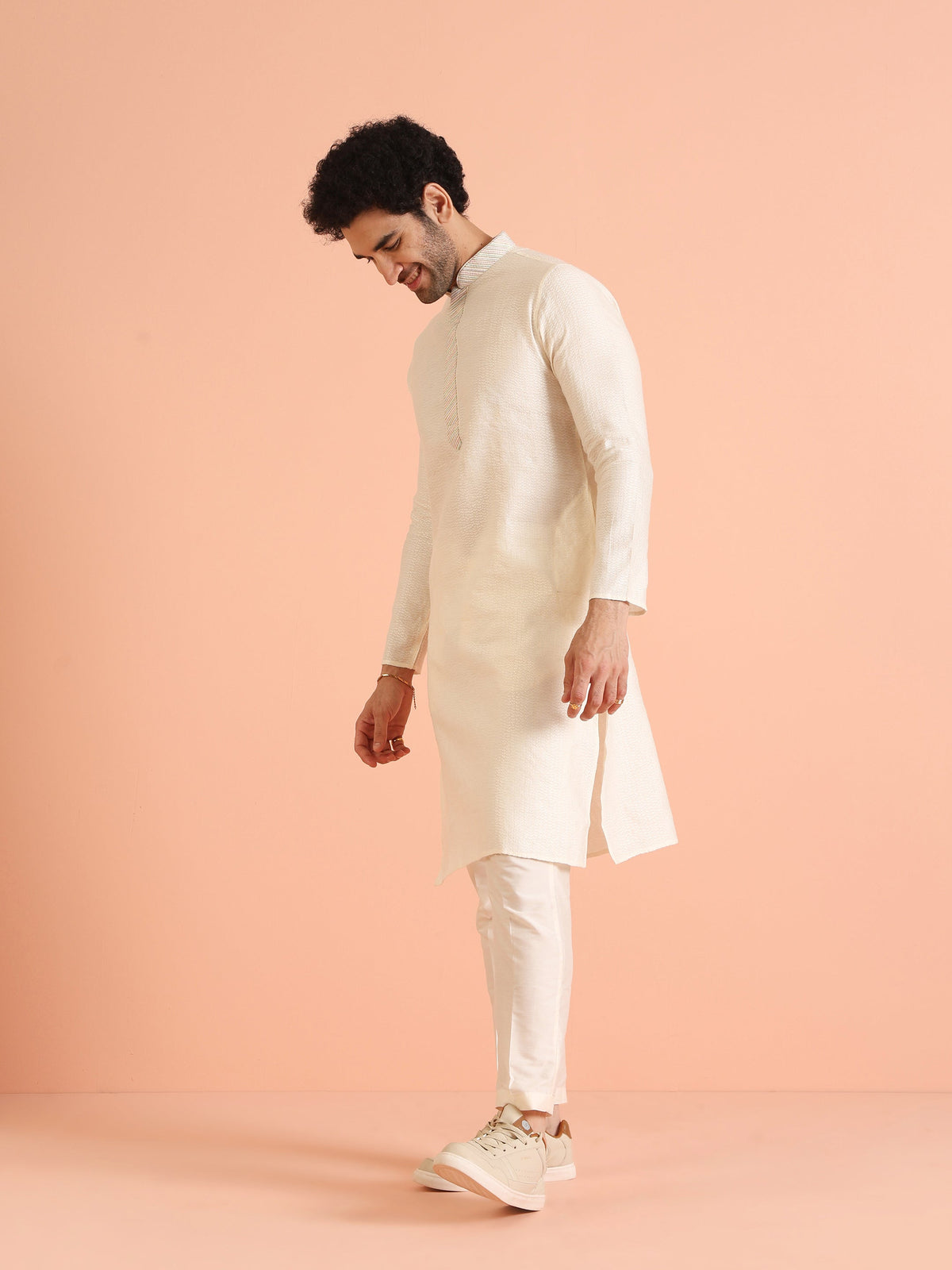 Cream Silk Blend Textured Kurta with Mandarin Collar