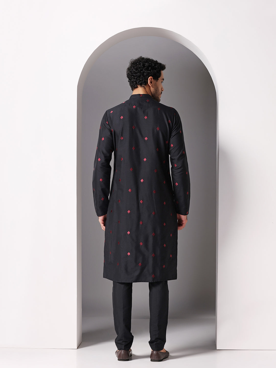 Black Cotton Embroidered Long Kurta
