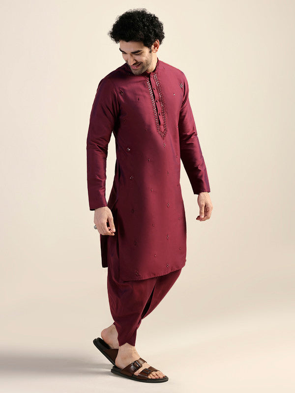 Maroon Embroidered Silk Blend Kurta