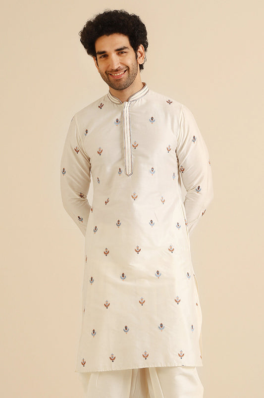 Cream Silk Blend Embroidered Kurta