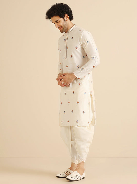 Cream Silk Blend Embroidered Kurta