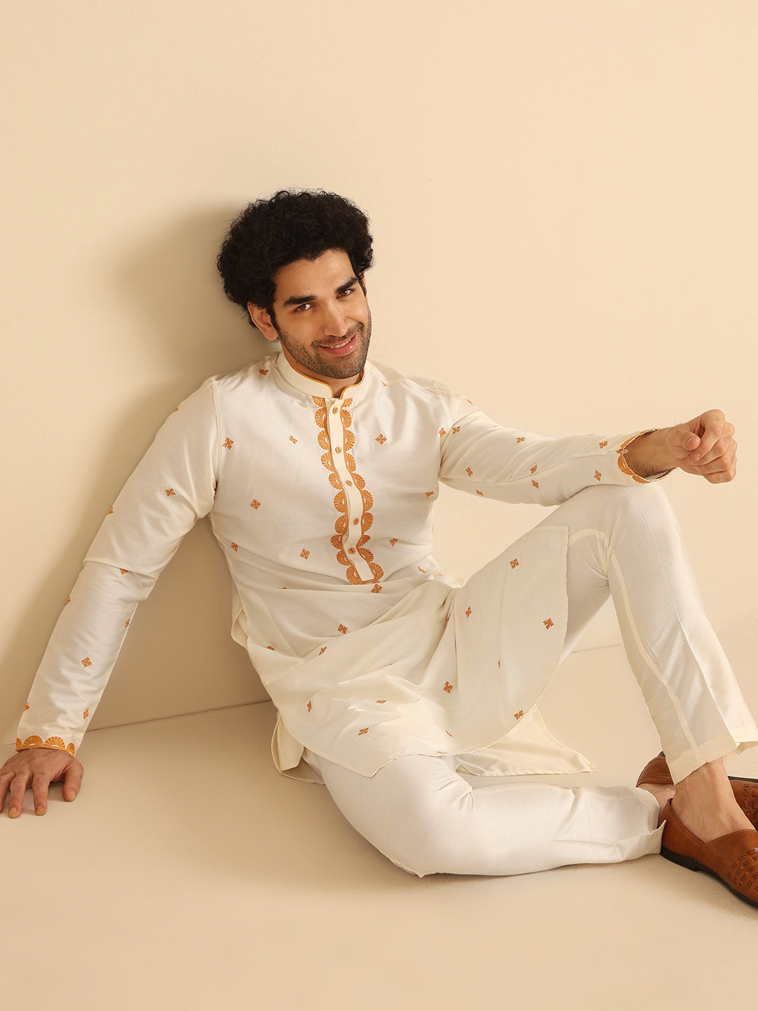 Cream Silk Blend Golden Embroidered Kurta