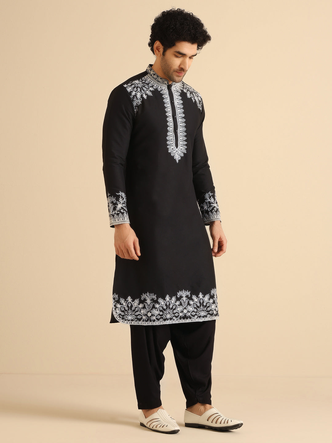 Black Cotton Embroidered Kurta