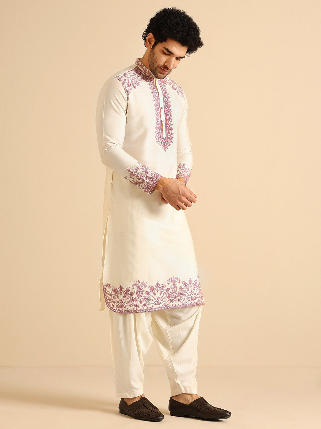 Cream Silk Blend Pink Embroidered Kurta