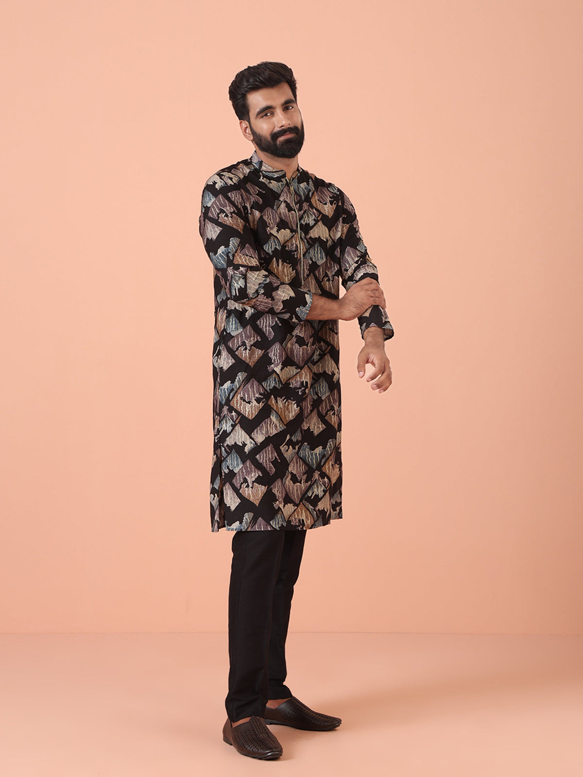 Black Kurta with Multicolour Abstract Print and Zip Closure
