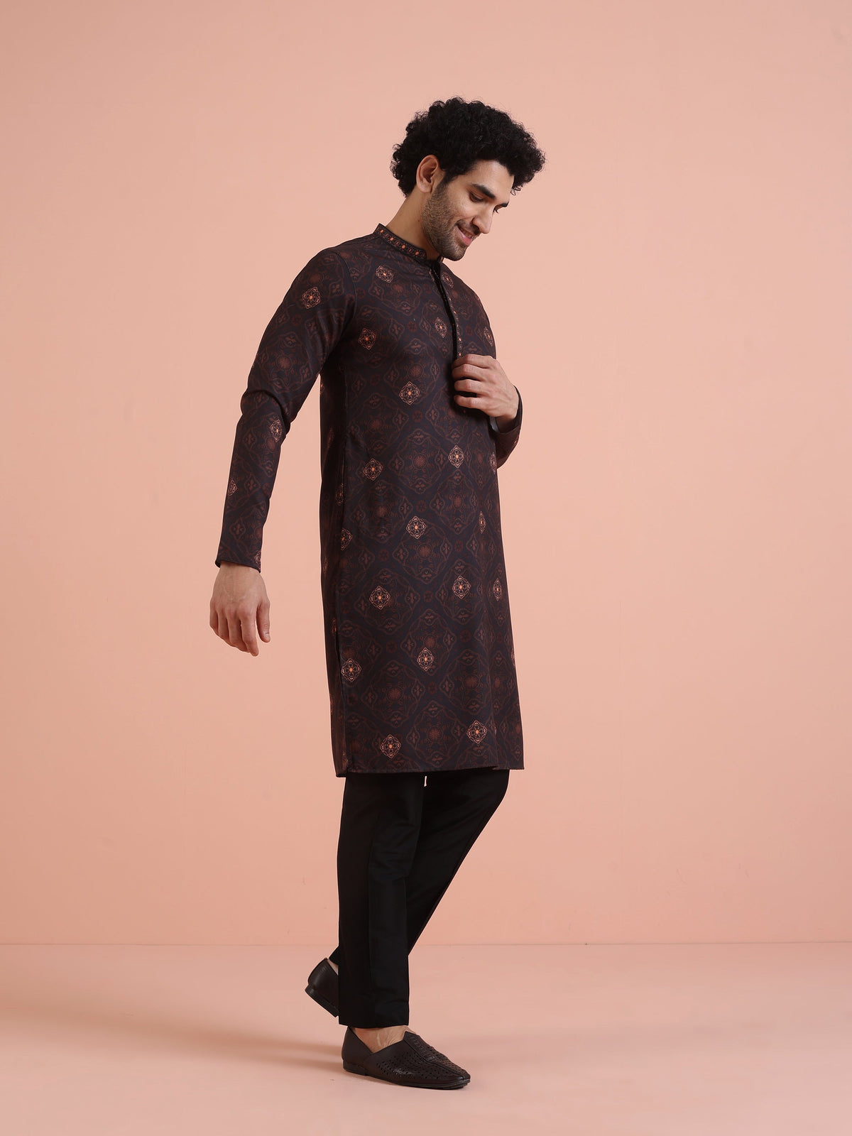 Men Black Printed Geometric Kurta