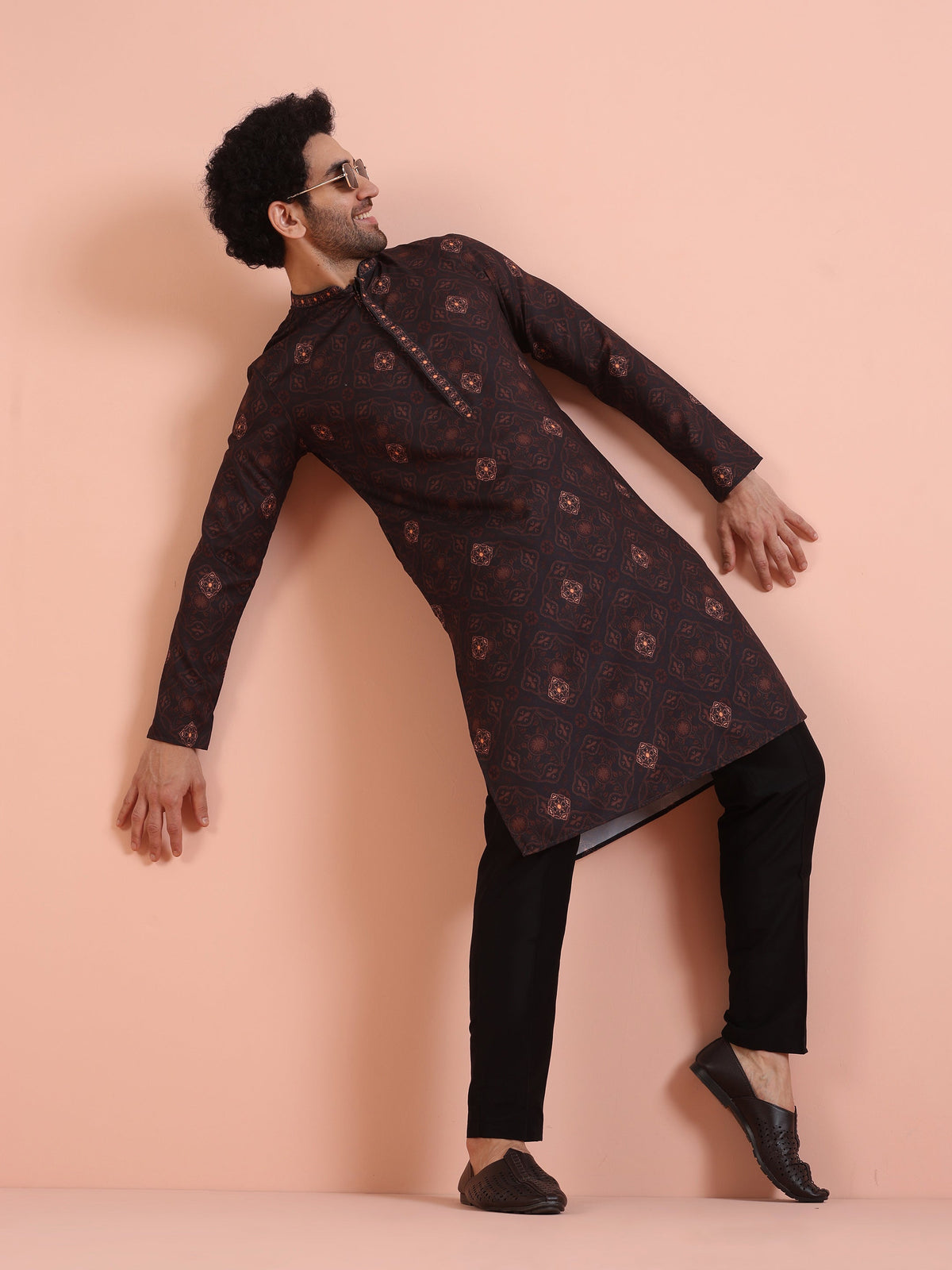 Men Black Printed Geometric Kurta