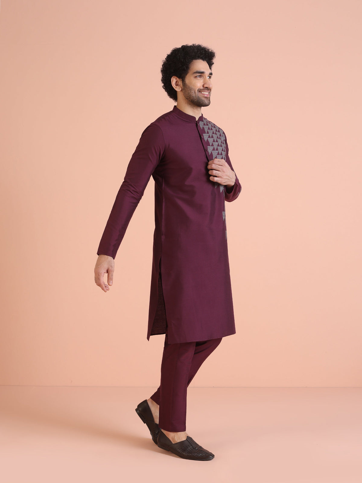 Men Wine Printed Geometric Kurta