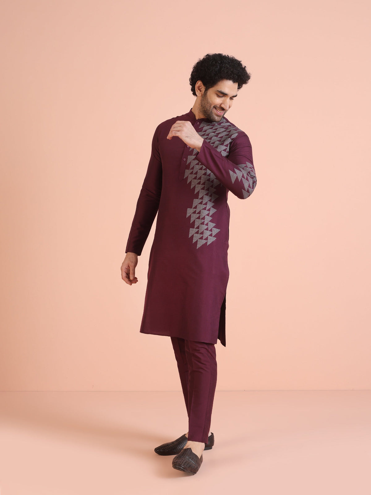 Men Wine Printed Geometric Kurta