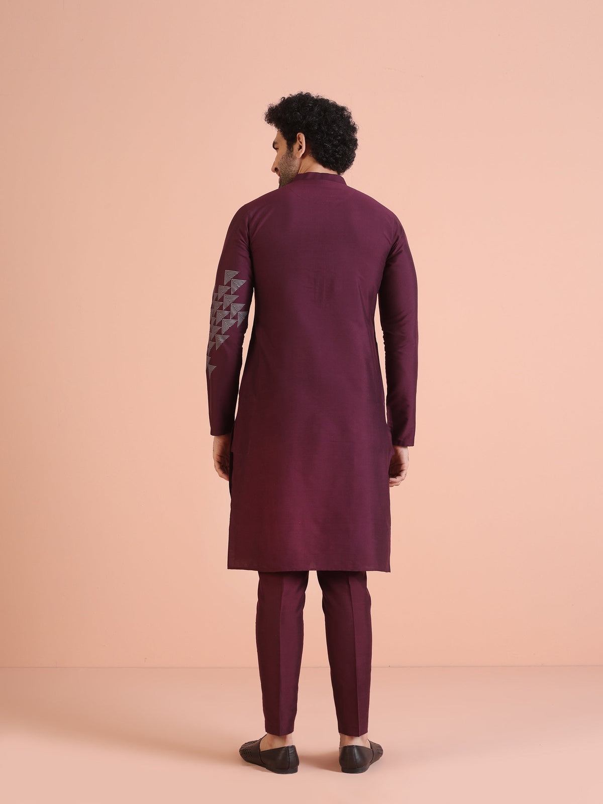 Men Wine Printed Geometric Kurta
