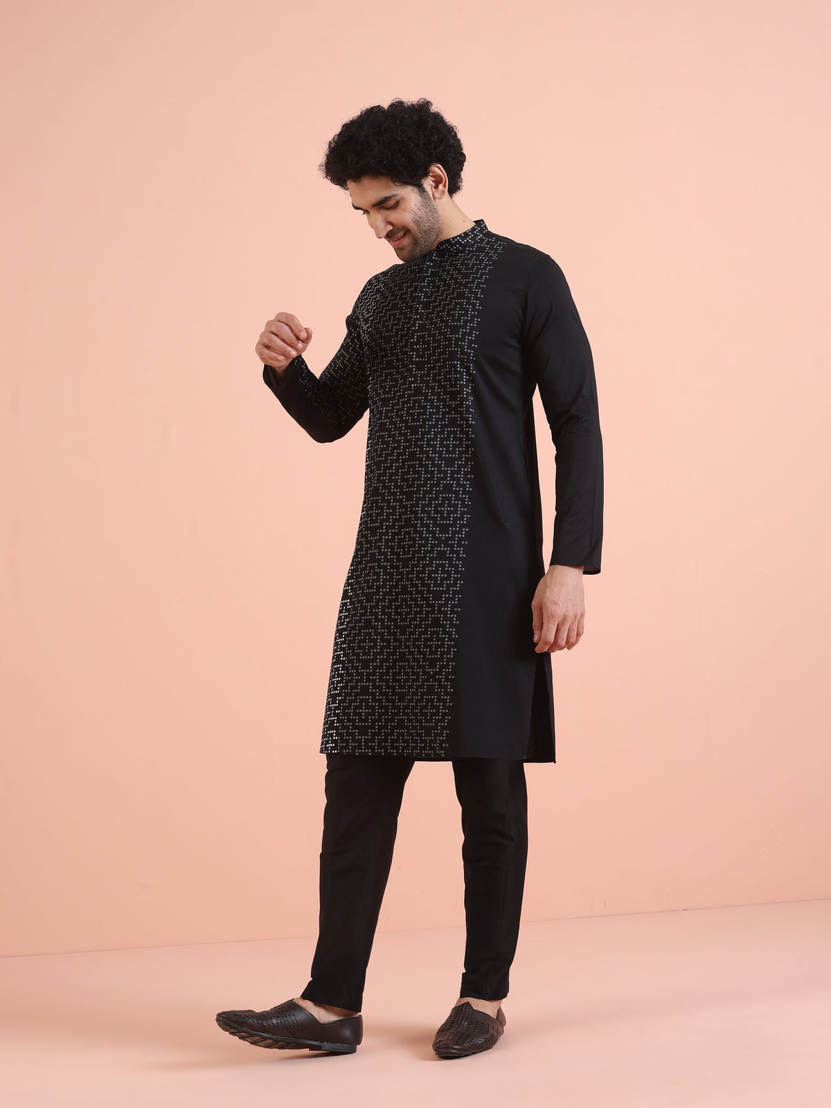 Men Black Printed Geometric Kurta