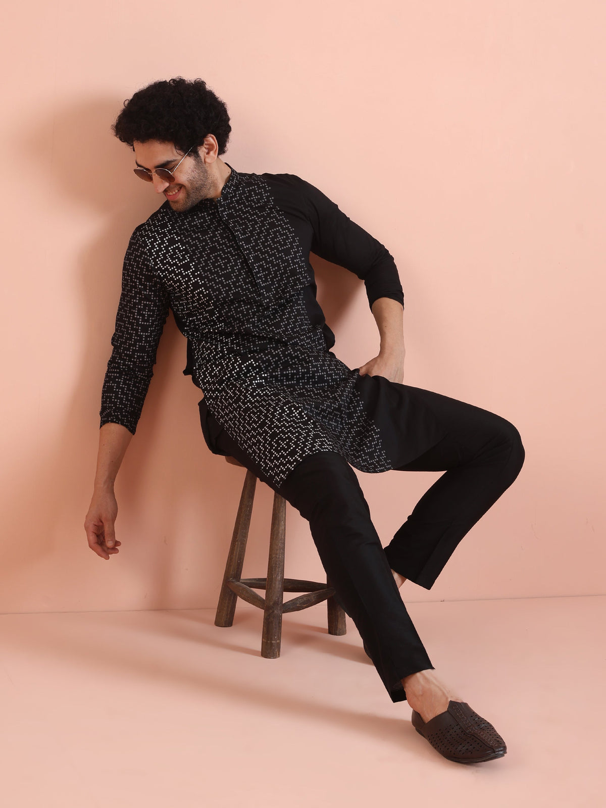 Men Black Printed Geometric Kurta