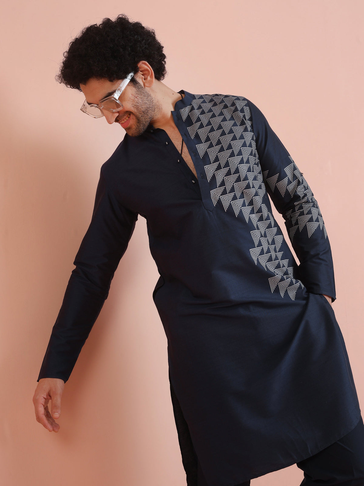 Men Navy Blue Printed Geometric Kurta