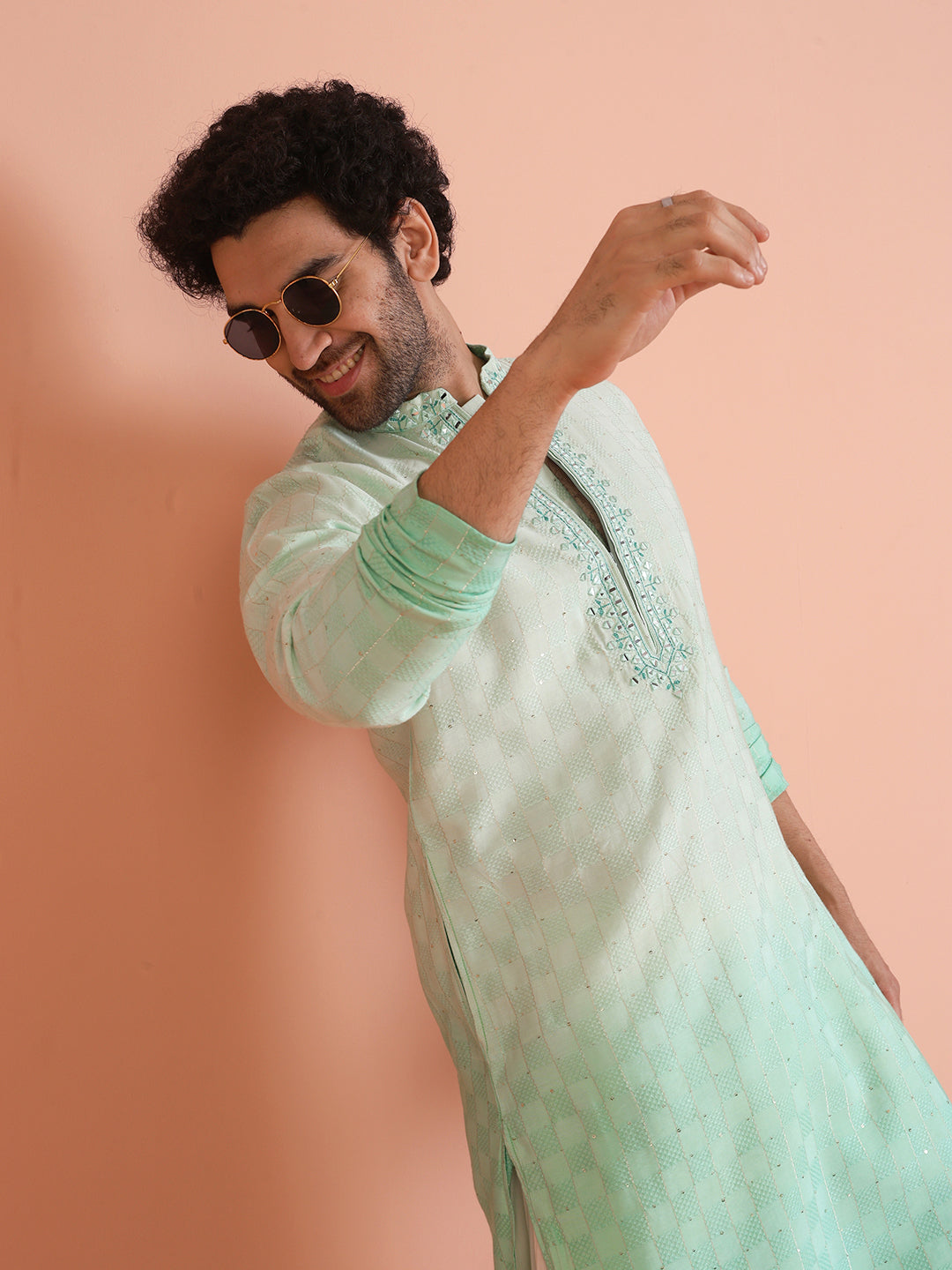 Men Ombre Embellished Mirror Work Kurta