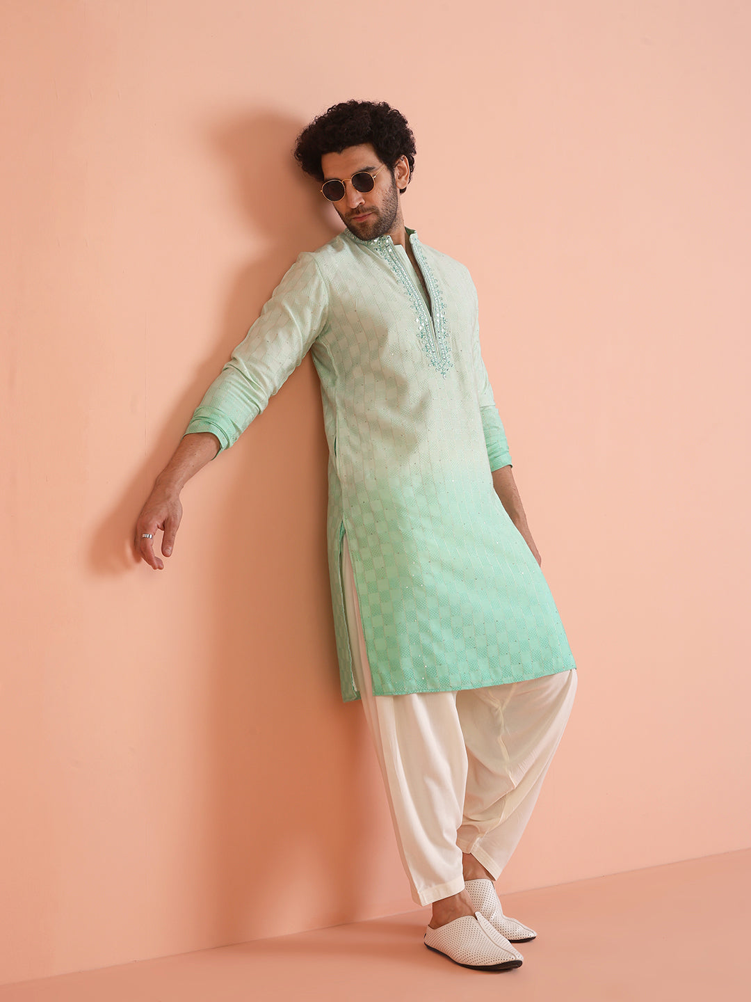Men Ombre Embellished Mirror Work Kurta